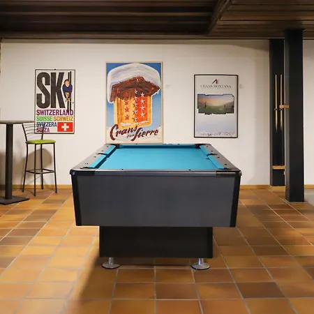 Jeanne D'arc Apt- E-36 By Interhome *
